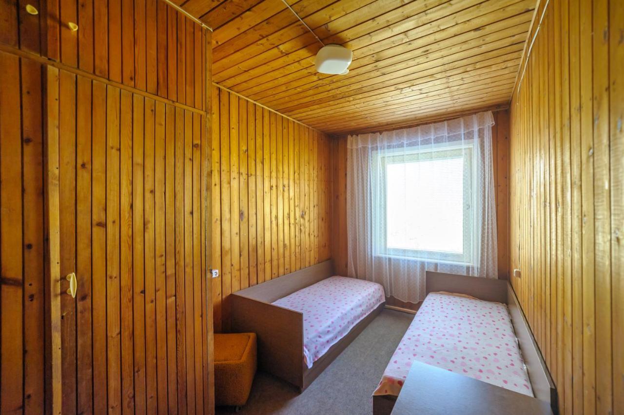 Nostalgija Pervalkoje Pansiyon Neringa Dış mekan fotoğraf